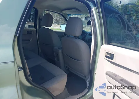 2008 Ford Escape Xlt из США, поврежденный, VIN 1FMCU03Z98KC41269